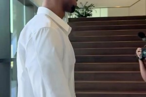 新人新氣象！湖人官方曬凱斯勒、馬穆等新援前來報(bào)到的短片
