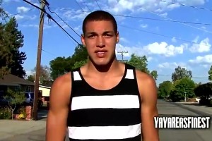 美式校霸！戈登16歲就已經(jīng)這樣打球了！這身肌肉就離譜！