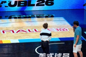 不是哥們！你真會打?。∮謳浻帜艽蚴前????
